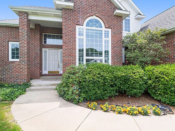 4th image of 22793 Cherry Hill Ct