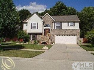 1275 Craig Dr, Westland, MI 48186