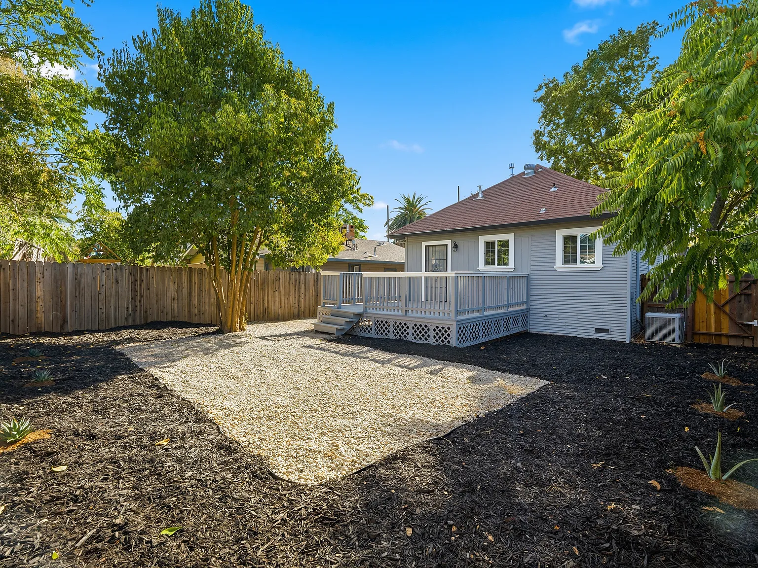 3123 Santa Cruz Way — Photo 3