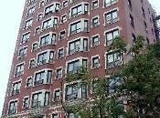 732 W Bittersweet Pl, Chicago, IL 60613