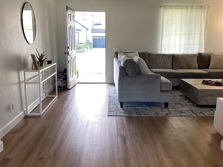 4204 Evolution Way — Photo 5