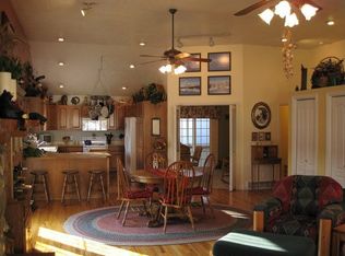 248 Cottage Glen Ln, Salt Lake City, UT 84107