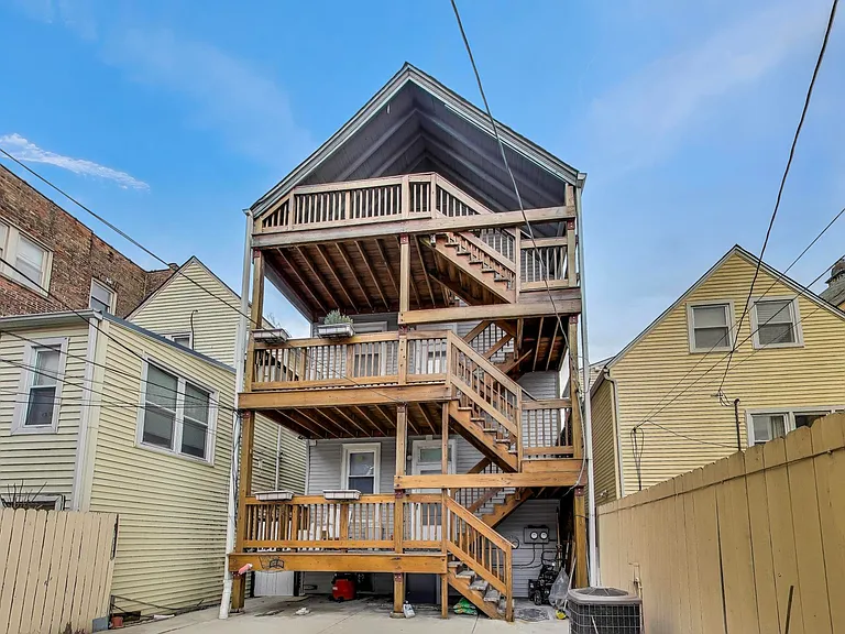 3634 W Dickens Ave #1 — Photo 8