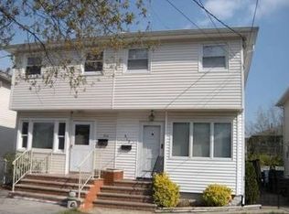 312 Sanilac St, Staten Island, NY 10306