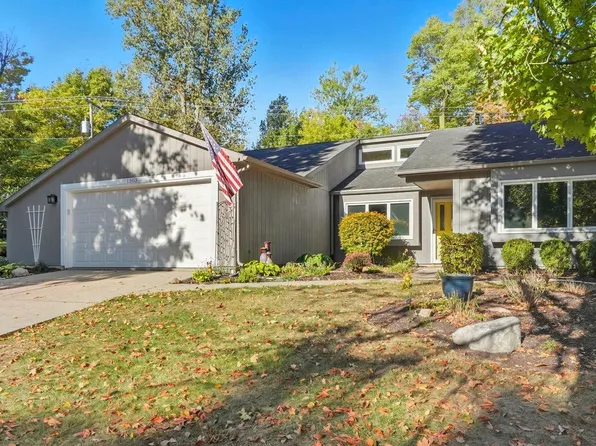 1503 Channel Ct, Fort Wayne, IN 46825