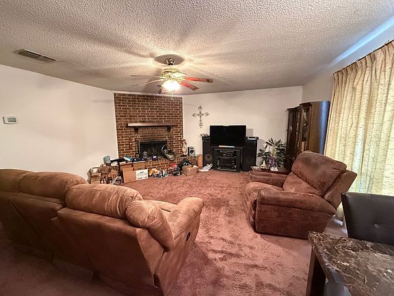 3rd image of 1205 Augusta Rd