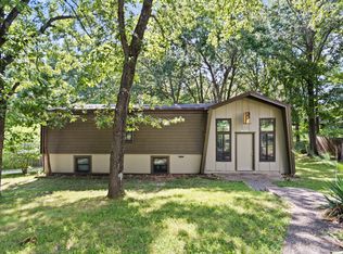 1905 N South Trails Ct, Columbia, MO 65202