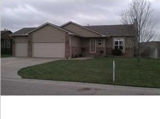2307 E Eastridge St, Goddard, KS 67052