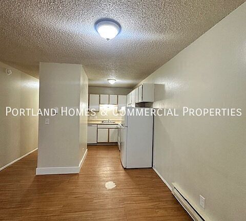4th image of 13335 SE Powell Blvd APT 13