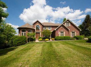 1323 Gleneagles Pl, Lawrenceburg, IN 47025