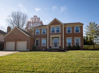 211 Farmington Dr, Lakeside Park, KY 41017