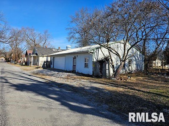 2nd image of 102 E Homer Ave