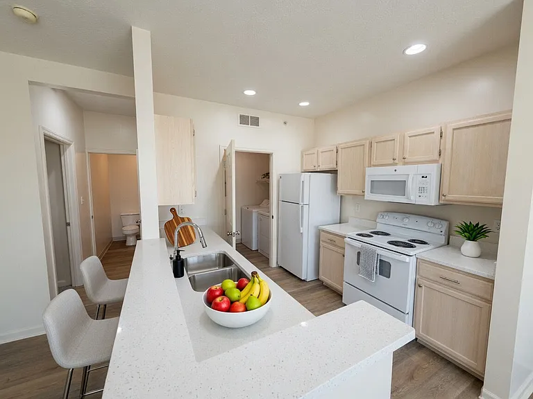 Castle Ridge — Photo 14