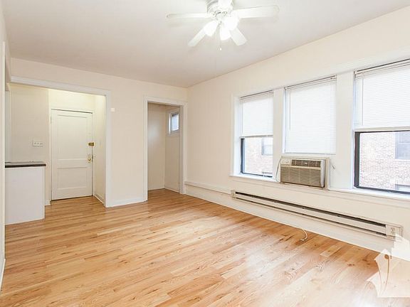 4th image of 3720 N Pine Grove Ave #X3w