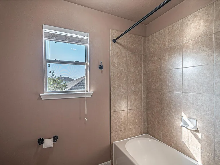 7431 Riven Oaks Ct — Photo 39