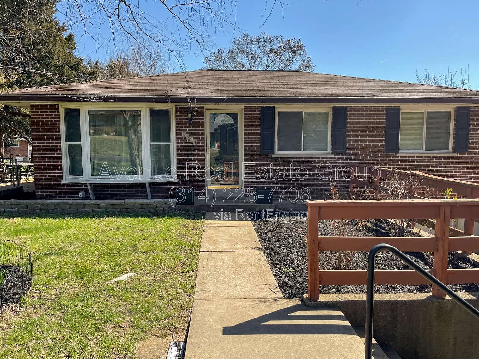 3 bed, 1.5 bath, 1026 sqft, $1,995 — Photo 1
