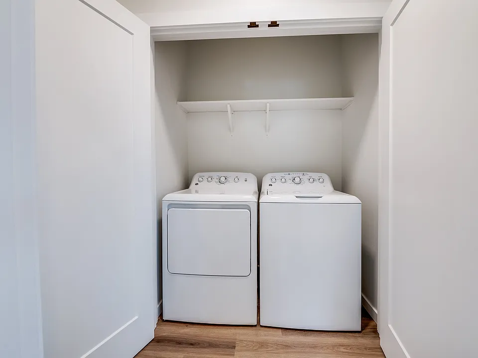 2x2 Energy Efficient Washer & Dryer