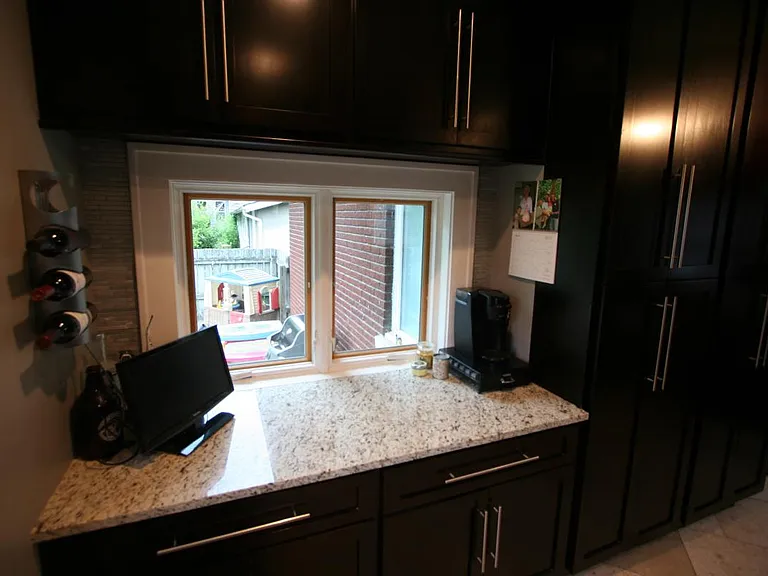 208 Sherman Ave — Photo 5