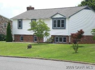 25 Granary Rd, Verona, VA 24482