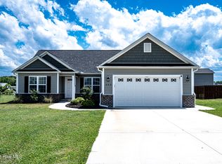 202 Grist Mill Dr, Havelock, NC 28532