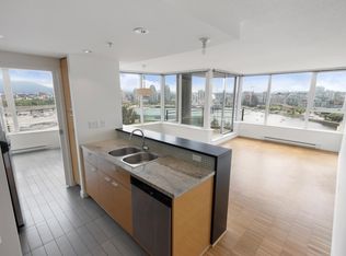 33 Smithe St #1902, Vancouver, BC V6B 0B5