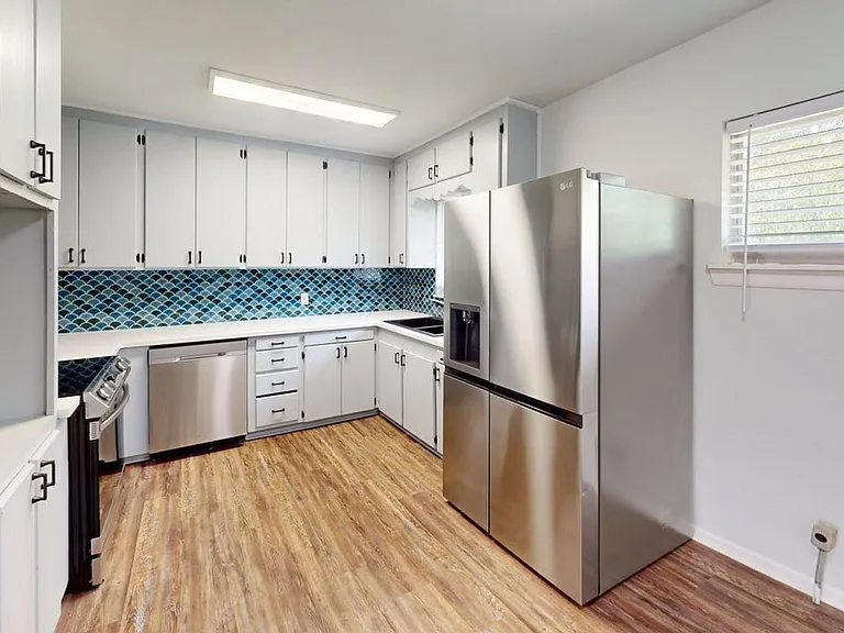 2618 Goliad St — Photo 11