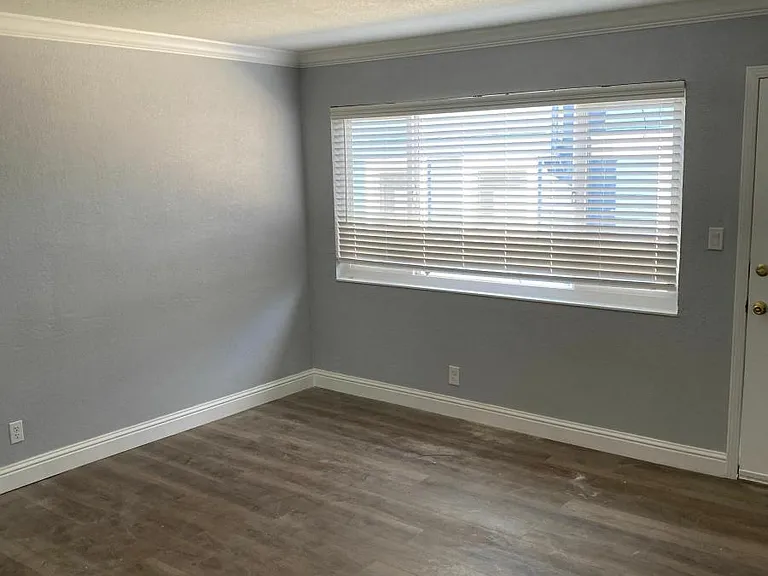 1738 Stuart St #1 — Photo 11