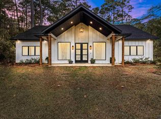 345 Delmora Dr, Longview, TX 75605