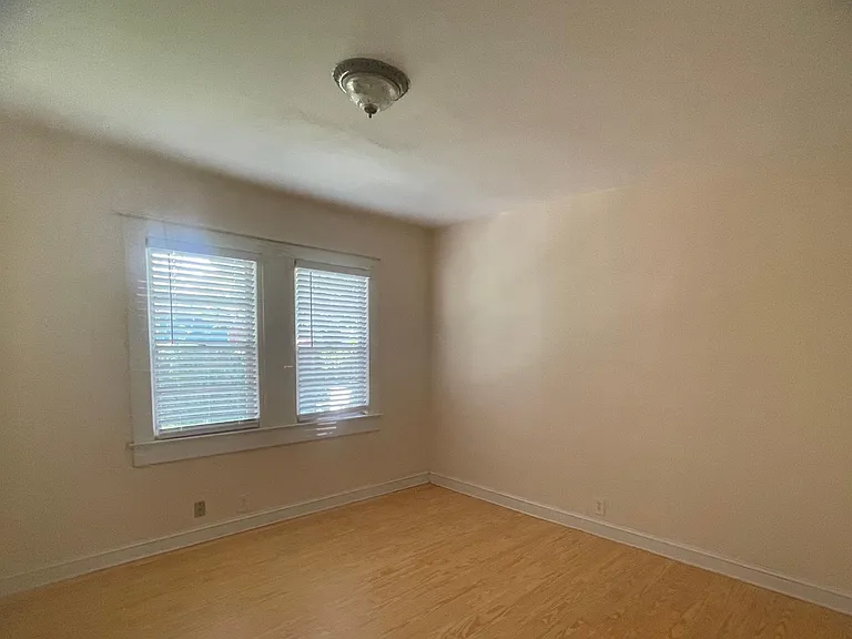 7210 N Duncan Ave — Photo 12