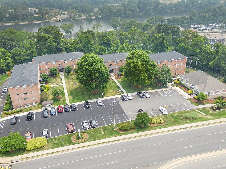 Woodlee Terrace Apartments