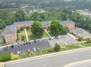 Woodlee Terrace Apartments, Woodbridge, VA 22192