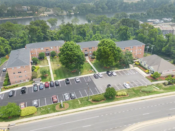 Woodlee Terrace Apartments