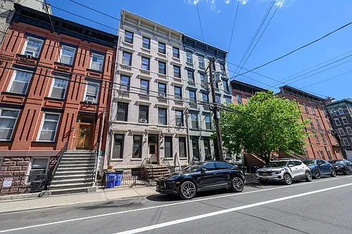 1013 Park Ave Photo 1