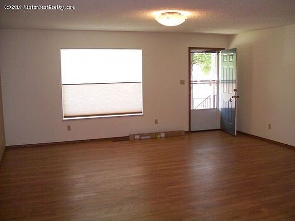 5th image of 147 Aiken St