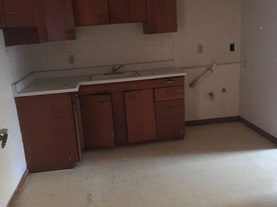1st image of 117 N Western St