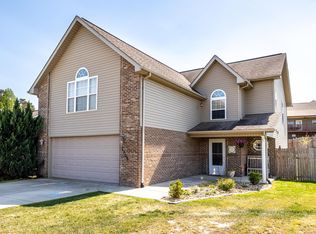 1306 Elsborn Ridge Rd, Maryville, TN 37801