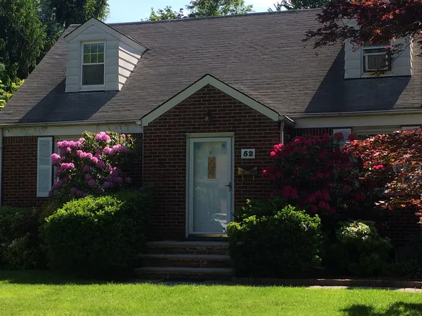 52 N Lyle Ave, Tenafly, NJ 07670