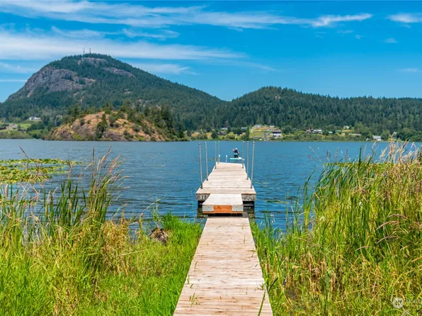5999 S Campbell Lake Road, Anacortes, WA 98221