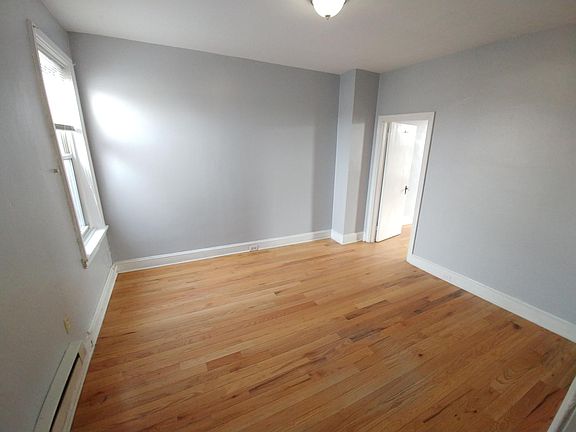 3rd image of 1508 S Broad St Floor 3