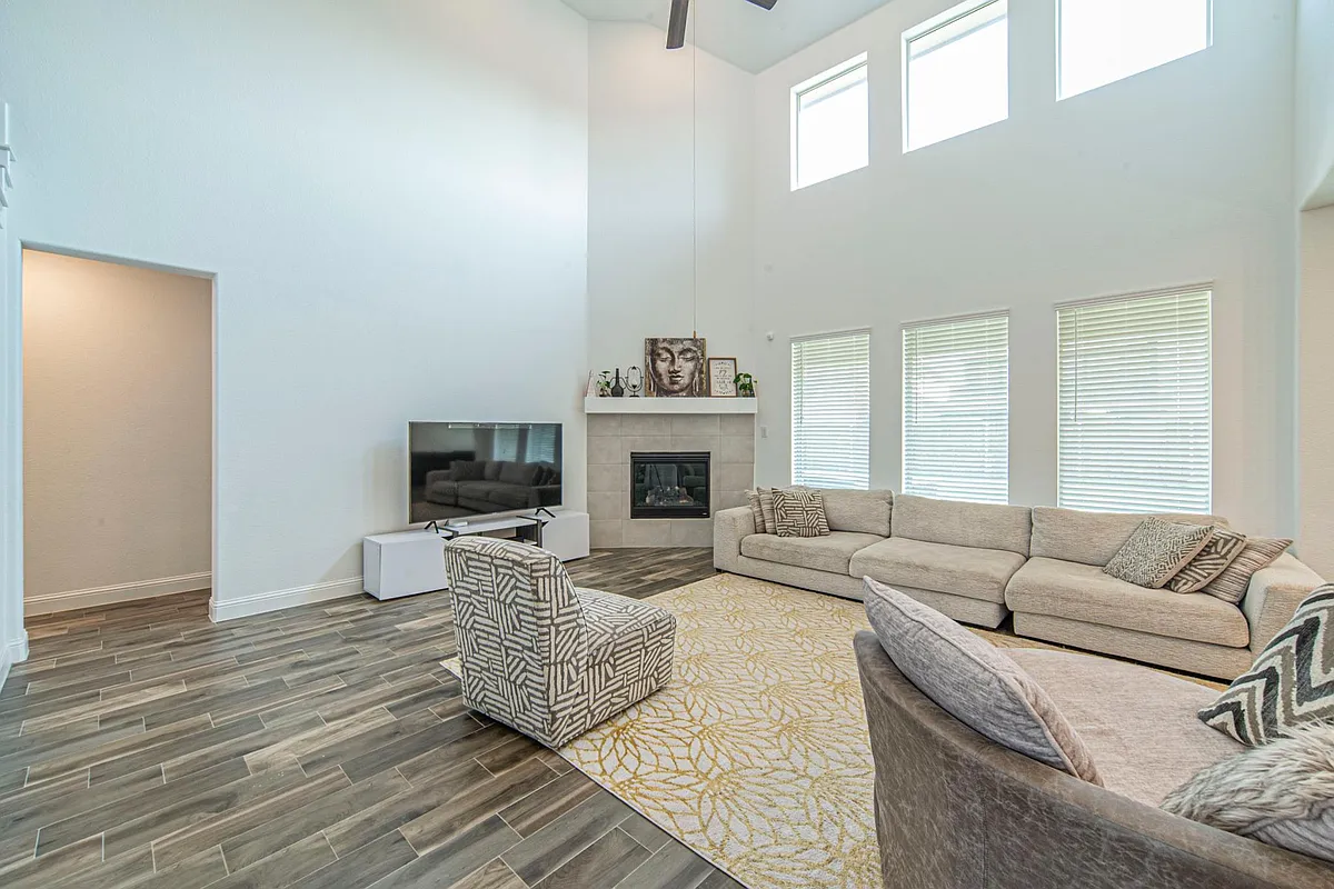 Building Photo - 1190 Blazingstar Dr