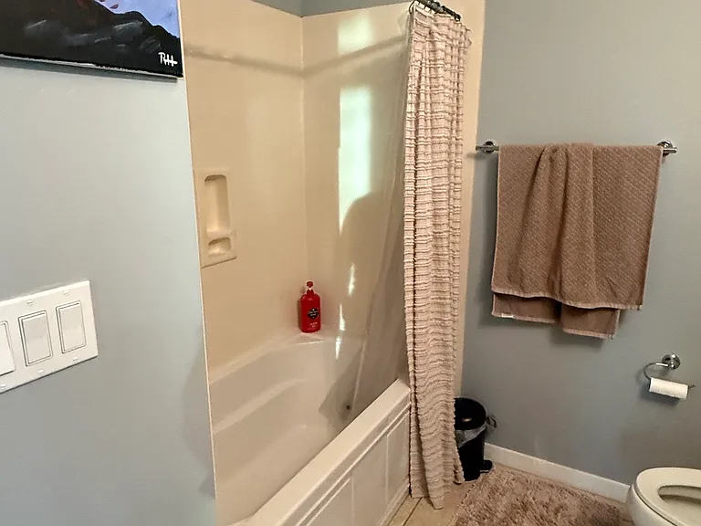 1 E Lexington Ave #510 — Photo 16