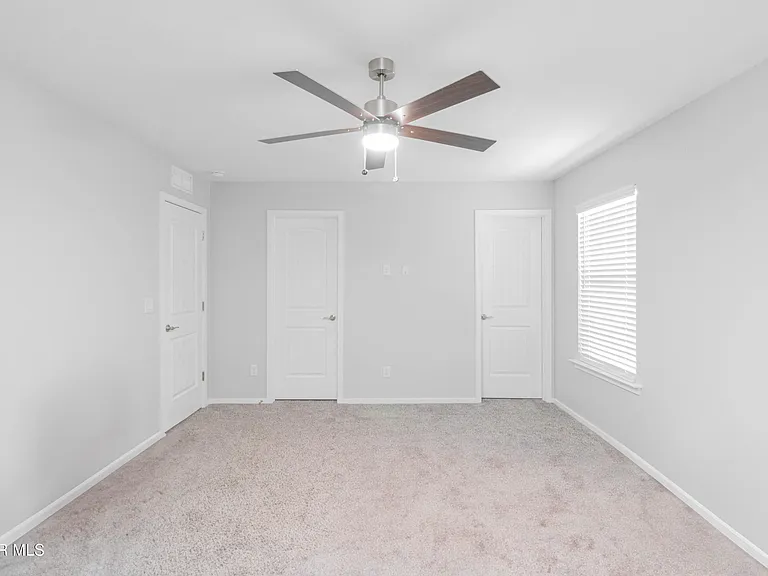13909 Summer View Ave — Photo 4