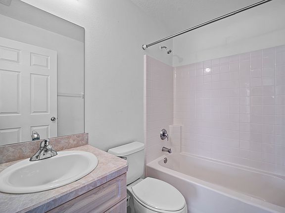 5th image of 33 Pony Ln #B