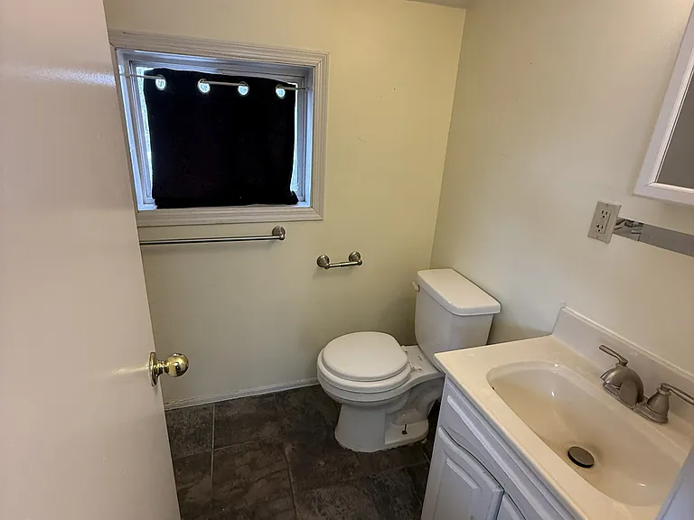 521 Pearl St #6 — Photo 5