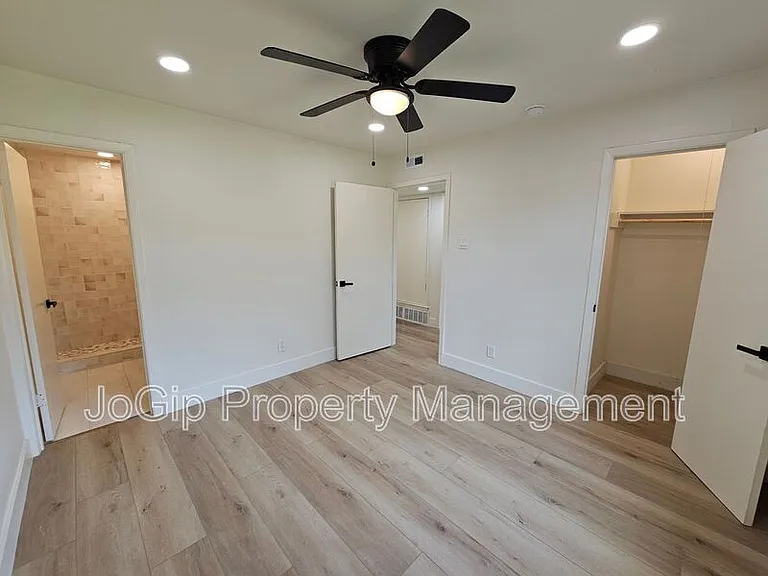 1725 R Ave — Photo 12
