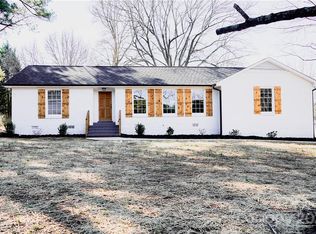 3640 Joel Turner Dr, Charlotte, NC 28216