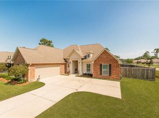 100 Laurel Oaks Rd, Madisonville, LA 70447