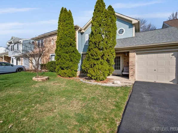 1184 Robin Dr, Carol Stream, IL 60188