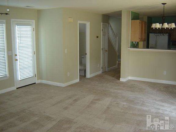 3rd image of 6601 Whinbrel Ct