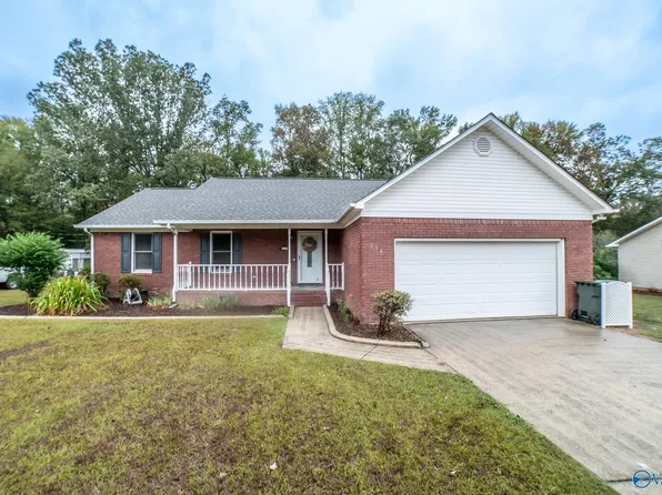 694 Bob Jones Rd, Scottsboro, AL 35769